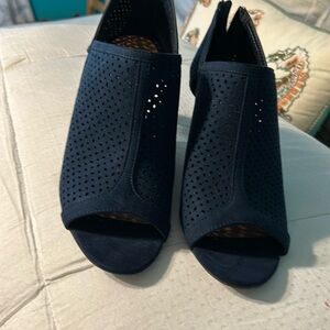 Women’s dress shoe